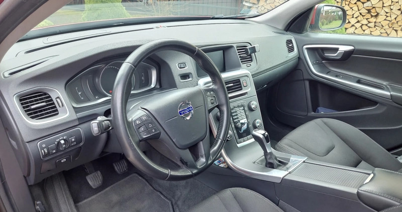 Volvo V60 cena 59500 przebieg: 215000, rok produkcji 2017 z Babimost małe 79